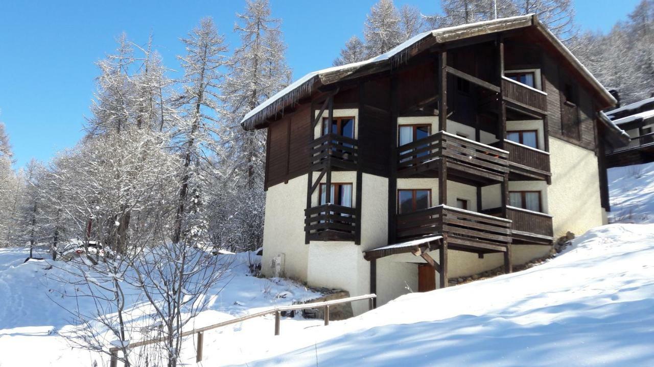 Chalet Les Arolles Les Orres Exteriér fotografie